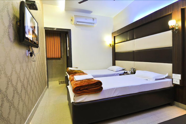 Bedroom 3, Hotel Diamond Suites, Kolkata