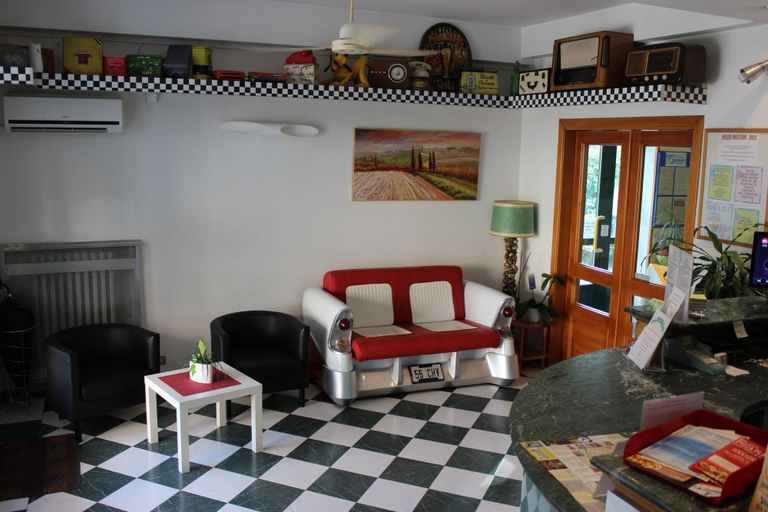 Public Area 3, Albergo Moderno, Modena