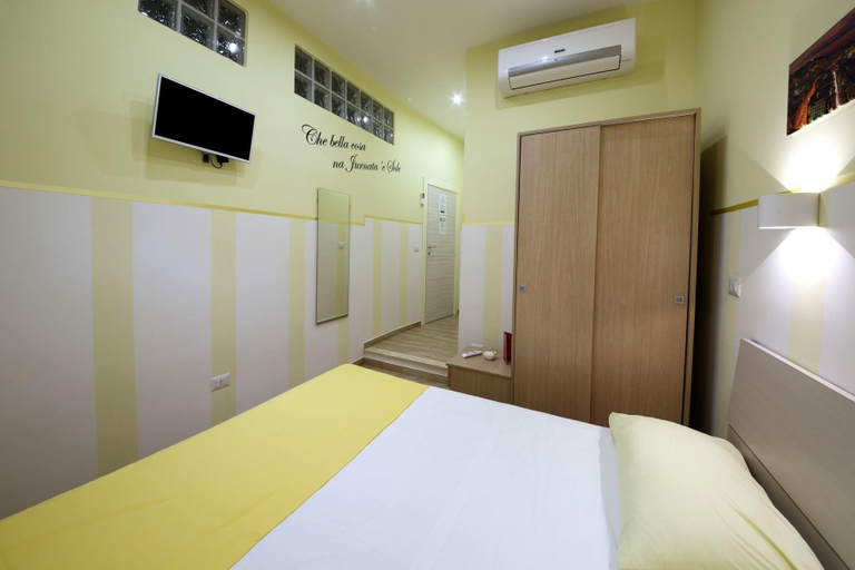 Public Area 3, B&B Residenza Alba, Napoli