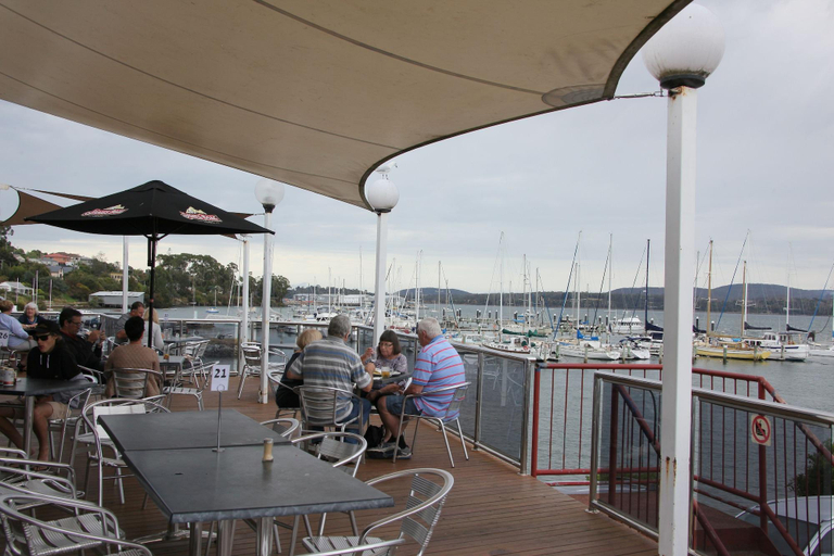 Food & Drinks 4, Beauty Point Waterfront Hotel, West Tamar - Pt A