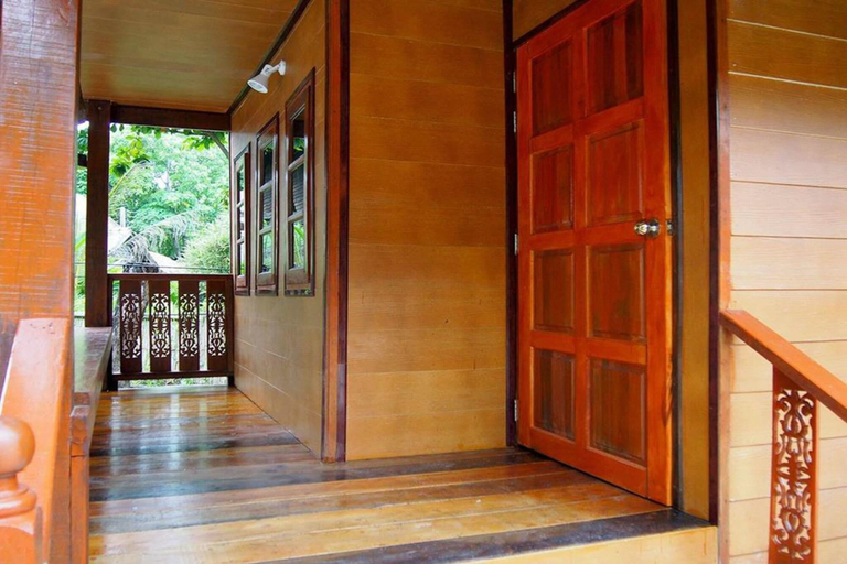 Public Area 2, Coco Beach Bungalows, Muang Satun