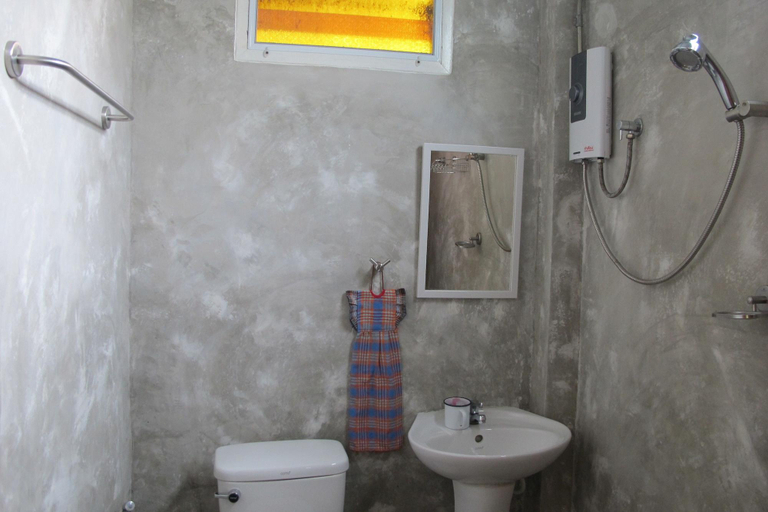 Bathroom 3, Sichang My Home, Koh Si Chang
