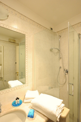 Bathroom 4, Locanda Del Ghetto, Venezia