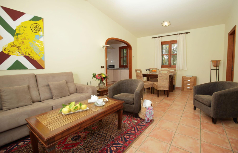 Public Area 4, Principal Son Amoixa, Baleares