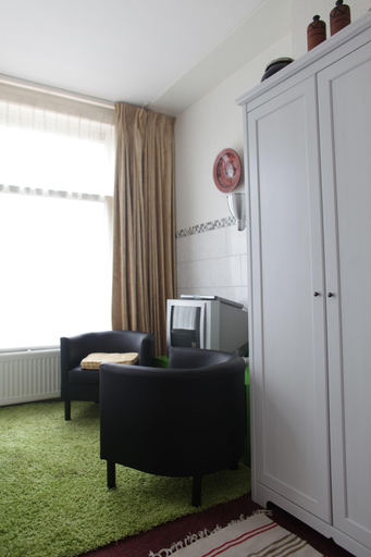 Bedroom 3, Hotel Freeland, Amsterdam