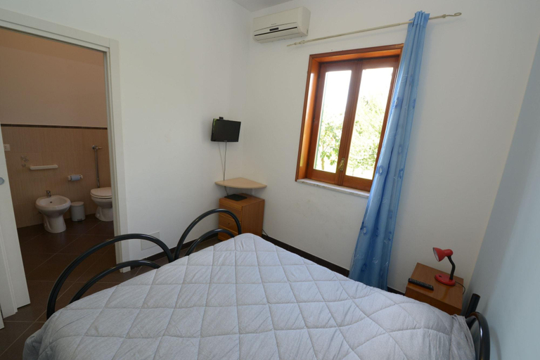 Bedroom 4, Villa Rosa, Ragusa