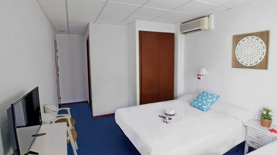 Bedroom 4, Hotel Mireia, Girona