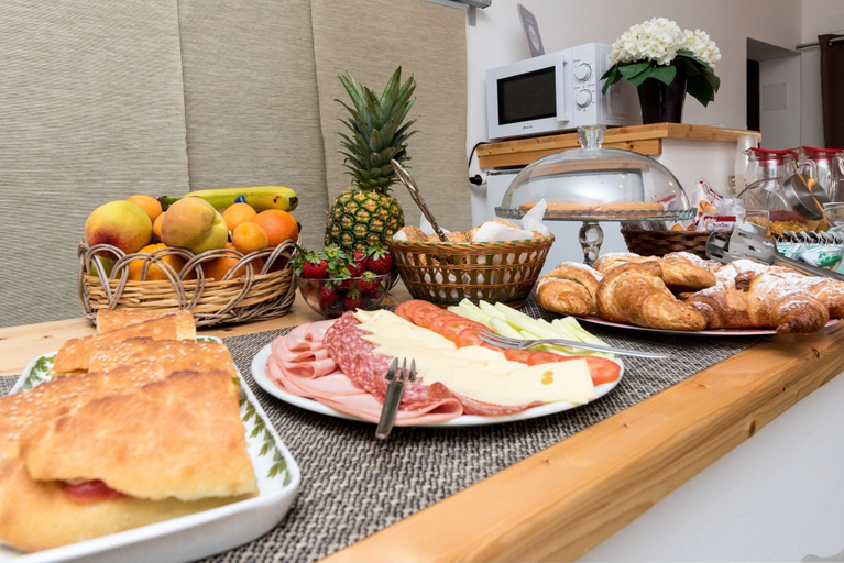 Food & Drinks, Sisidda rooms, Trapani