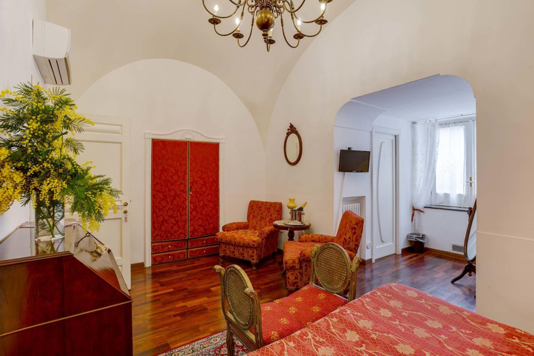 Public Area 2, Relais La Rupe, Napoli