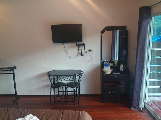 Bedroom 4, Ingphupha Resort and Restaurant, Si Sawat