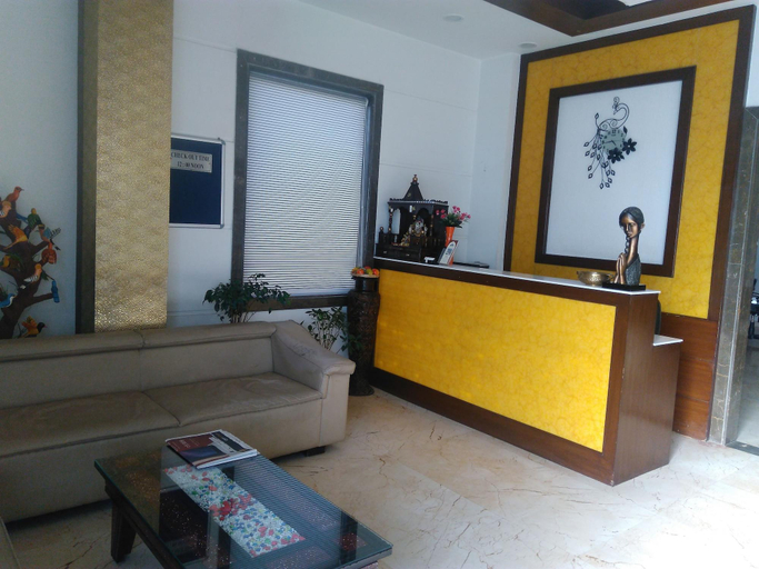 Public Area 3, Hotel Taj Heights, Agra