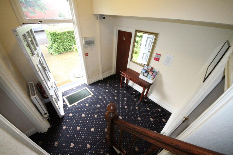 Public Area 3, Avalon Guest House, Leeds