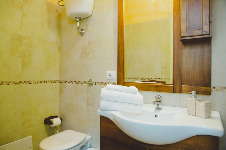 Bathroom 4, Rocca Pinta Guest House, Sassari