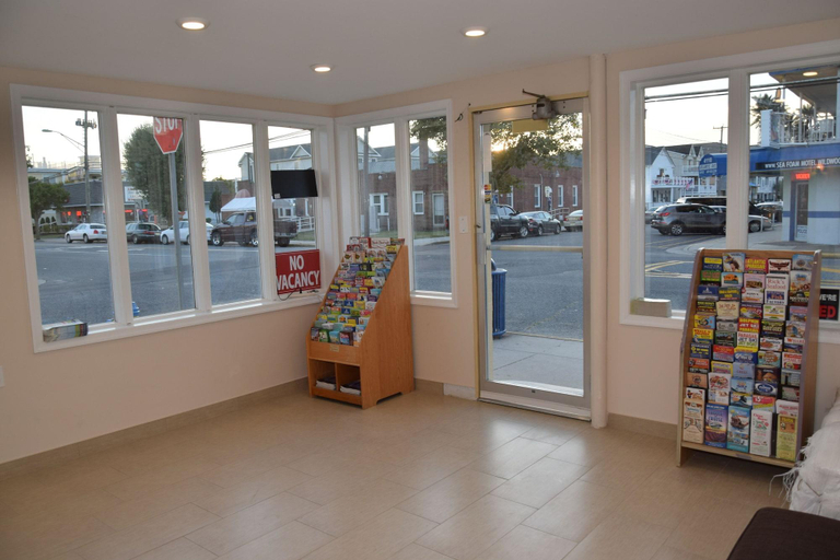 Public Area 3, Seahorse Inn, Cape May