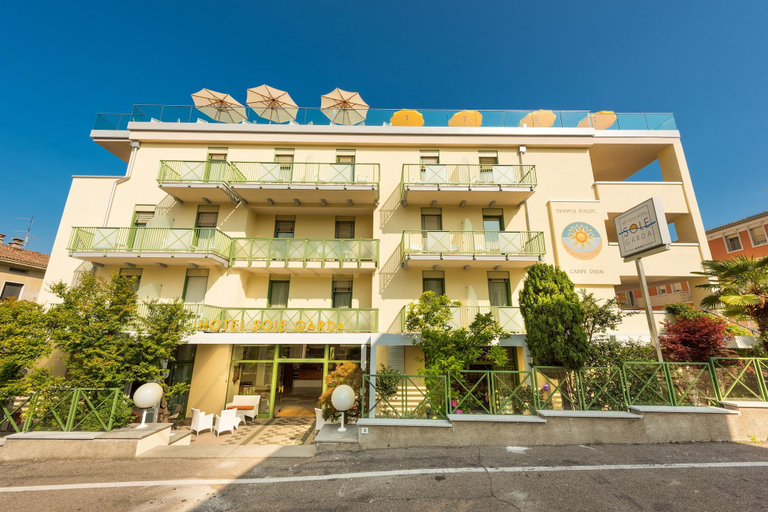 Exterior & Views 2, Sky Pool Hotel Sole Garda, Verona