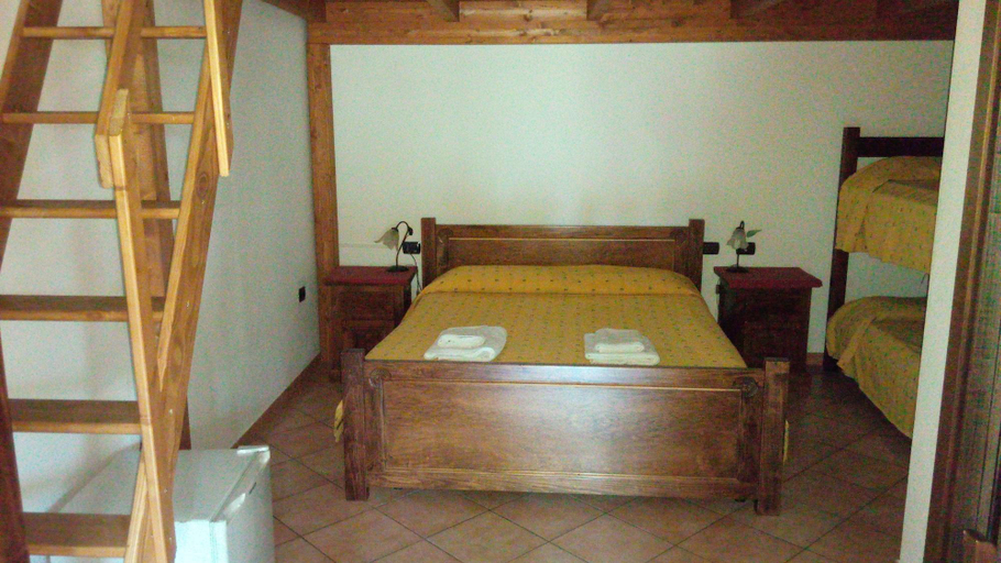Bedroom 3, Agriturismo Is Scalas, Cagliari