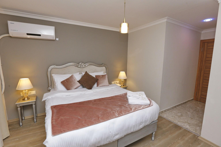 Bedroom 4, 4 Angels Hotel, Fatih