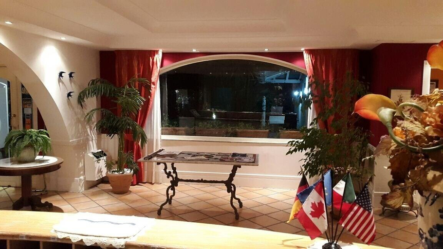 Public Area 2, Hotel Mediterraneo, Napoli