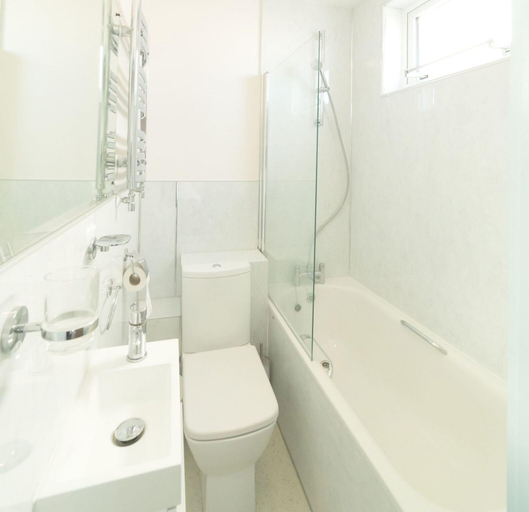 Bathroom 3, Southsea Rocks Hotel, Portsmouth