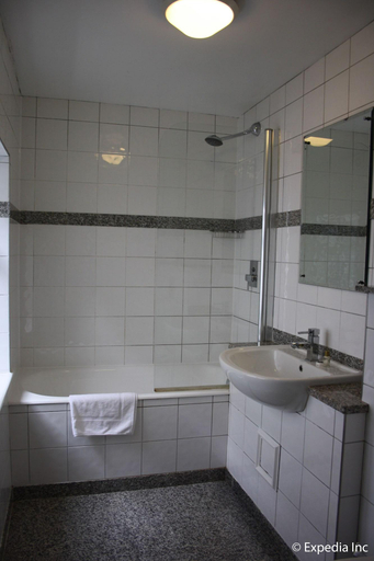 Bathroom 5, Howard Winchester Hotel, London