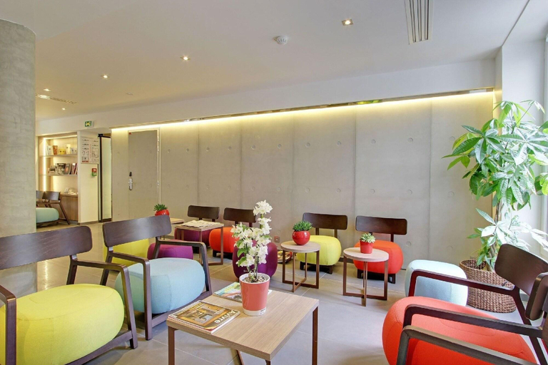 Public Area 2, Hotel Alhambra, Paris