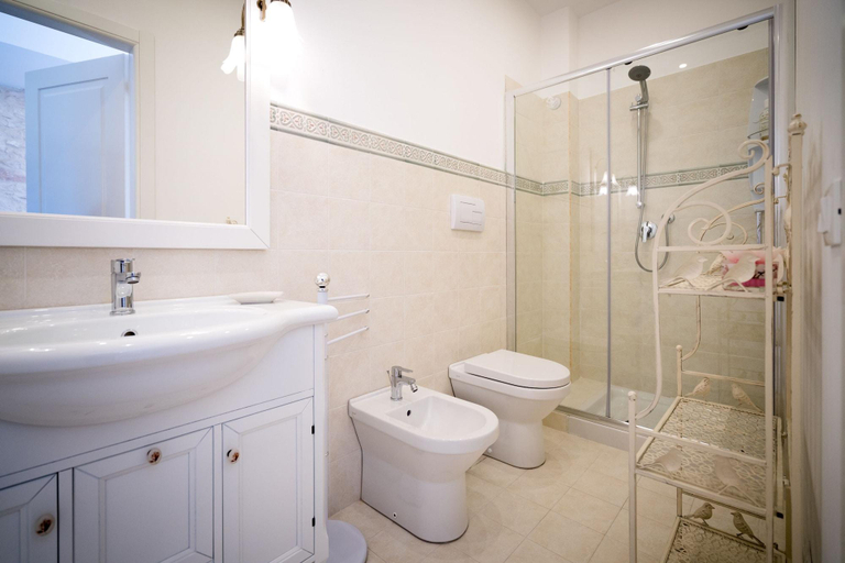 Bathroom 5, Casale 1821 Resort Ragusa, Ragusa
