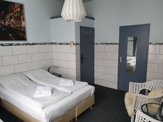 Others 5, Hotel Freeland, Amsterdam