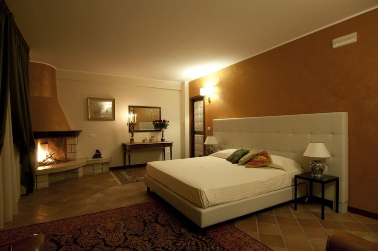 Bedroom 5, Queen Hotel, Chieti