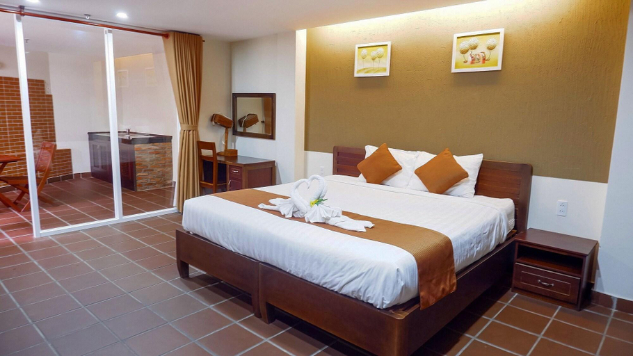 Bedroom 2, Ananas Family Hotel - Pool Terrace, Phú Nhuận