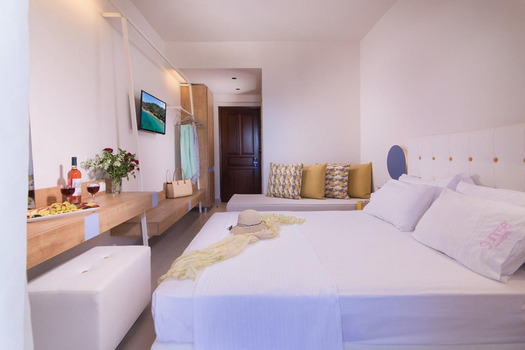 Bedroom 3, Sun Rise Hotel, Central Macedonia