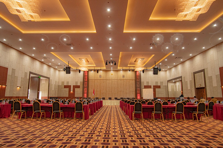 Business Facilities 19
