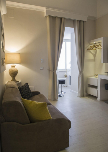 Bedroom 3, Royal Rooms Luxury Suite, Napoli