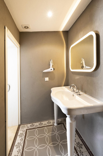 Bathroom 4, Monat Otel, Çeşme