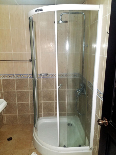 Bathroom 4, Jarabacoa River Club, Jarabacoa