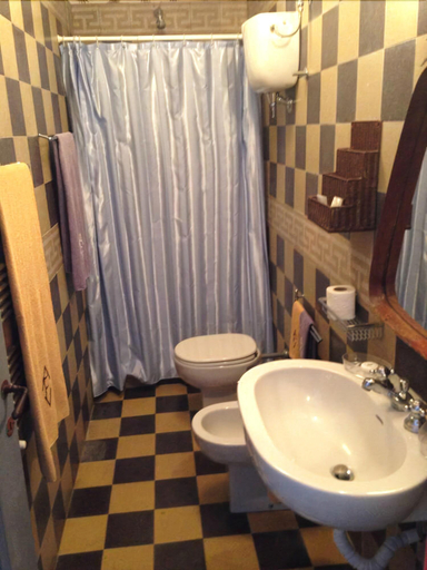Bathroom, Villa Laetitia, Latina