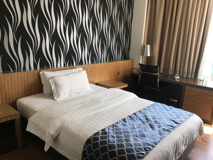 Bedroom 3, New World Express Motel, Bintulu