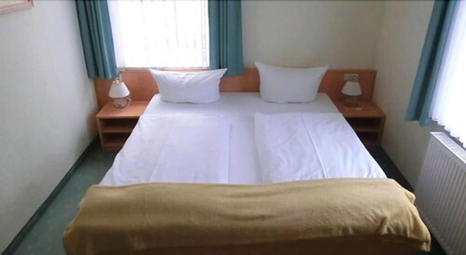 Bedroom 4, Hotel am Schlosspark, Harz
