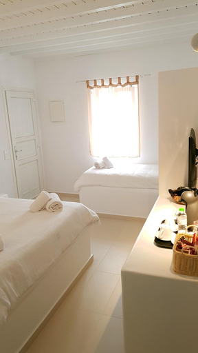 Bedroom 5, Hotel Lefteris, South Aegean