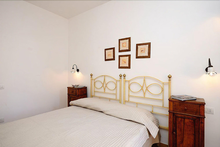 Bedroom 4, Solaria, Salerno