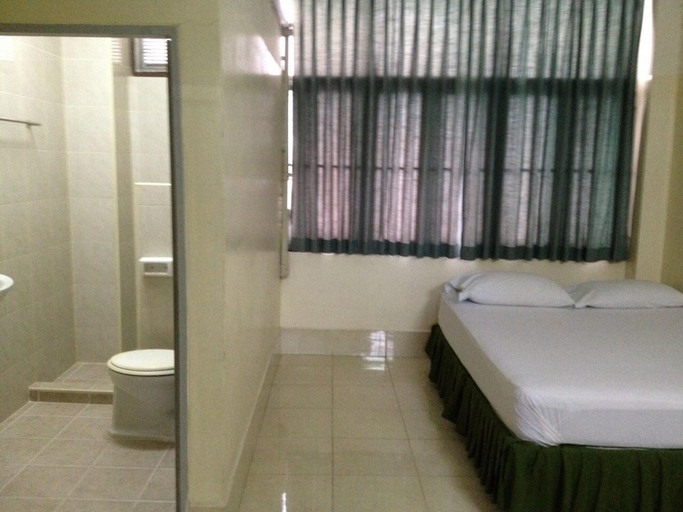 Bathroom 4, Numsin Hotel, Muang Ratchaburi