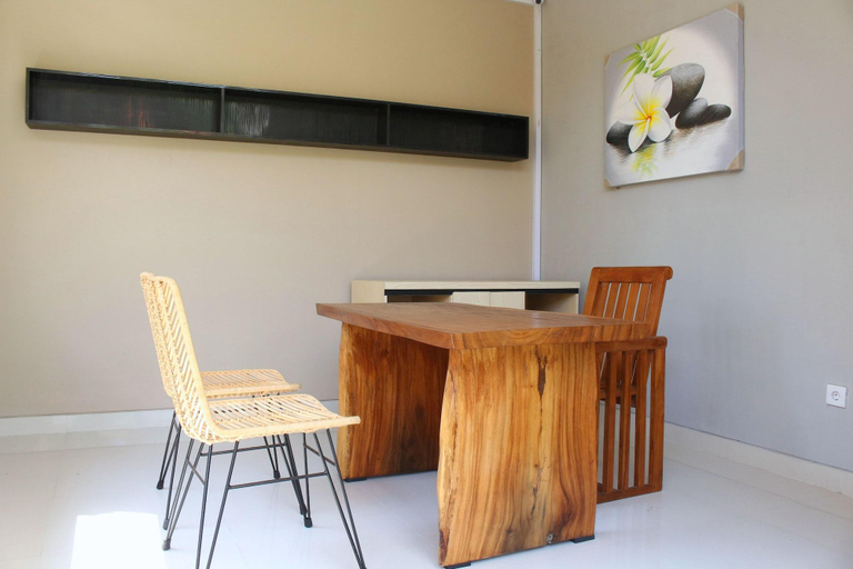 Public Area 3, Rusty Seminyak, Badung