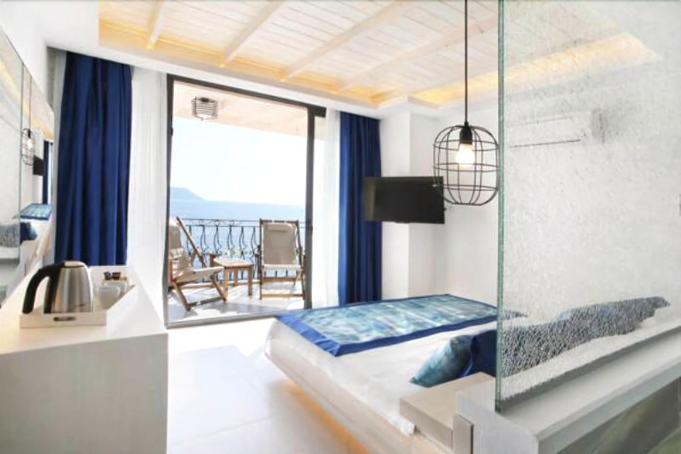 Bedroom 2, Nur Beach Hotel, Kaş