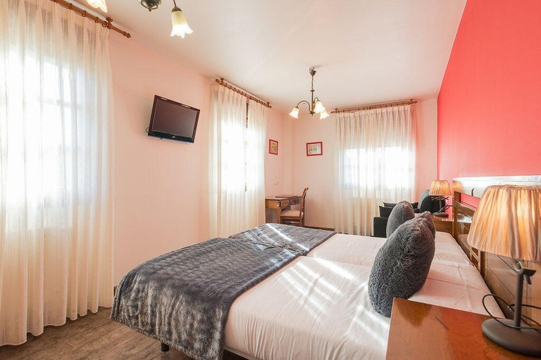 Bedroom 3, Hotel Rural Foncubierta, Asturias