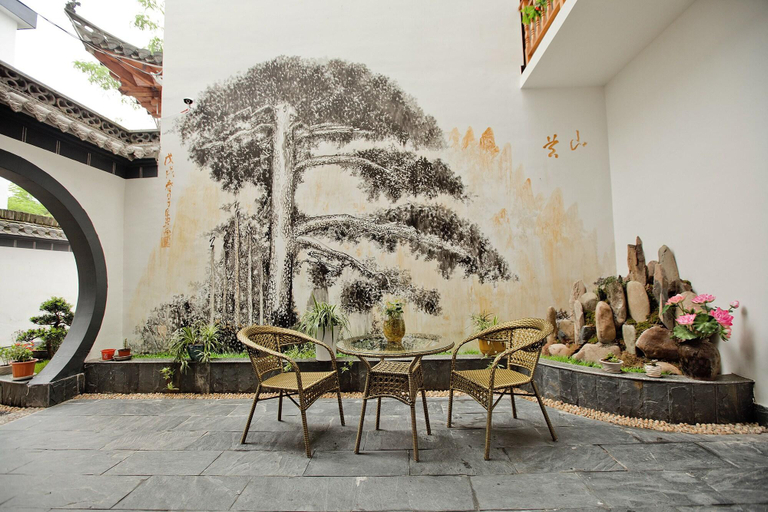 Exterior & Views 2, Huangshan North Station Huiting Boutique Hostel, Huangshan