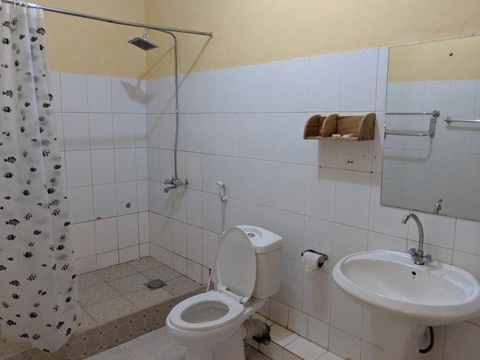 Bathroom, Kilimanjaro Star Hotel, Moshi Urban