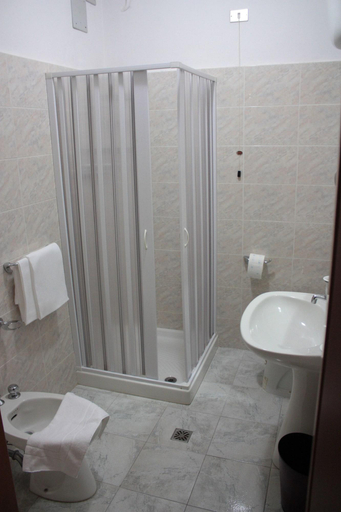 Bathroom, Hotel Tre Monti, Pescara