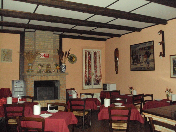 Public Area 3, Albergo Airone, Ferrara