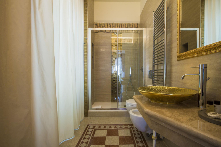 Bathroom 5, Trastevere Royal Suite, Rome