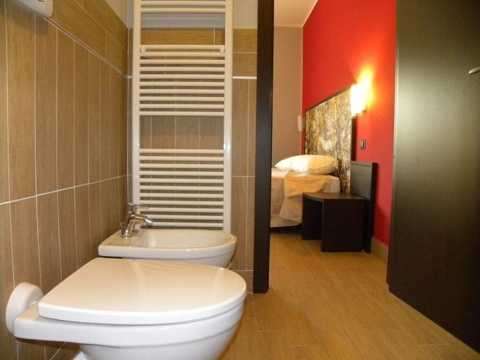 Bathroom 4, Affittacamere Il Boscaiolo, L'Aquila