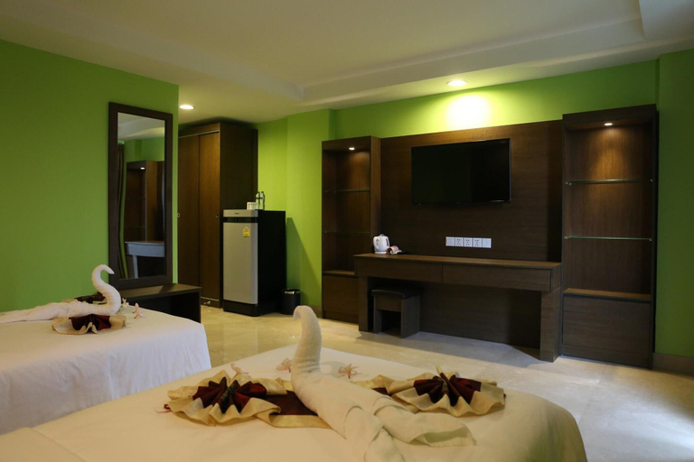 Sport & Beauty 5, M Village Hostel, Sadao